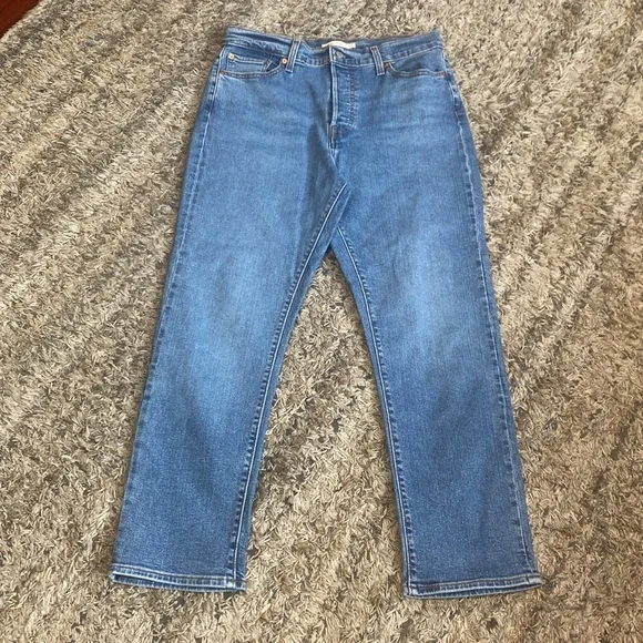 NWOT Levi’s womens wedgie straight Blue Denim Jeans sz 32 great condition - Picture 11 of 12